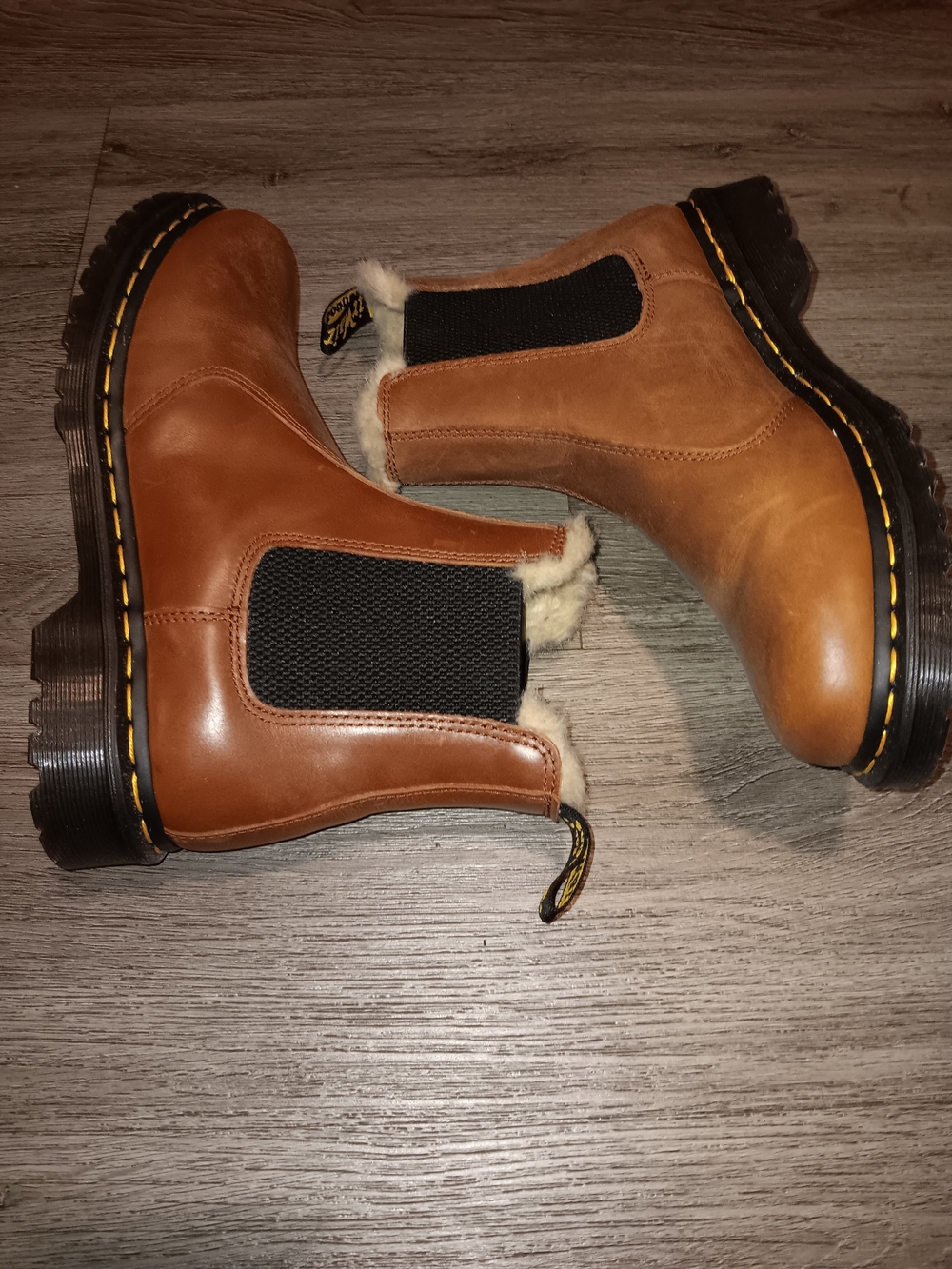 Dr. Martens Leonore